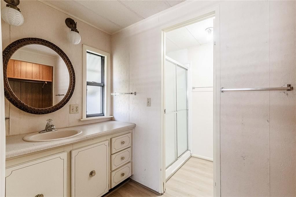 En Venta: $165,000 (3 camas, 2 baños, 1368 Pies cuadrados)