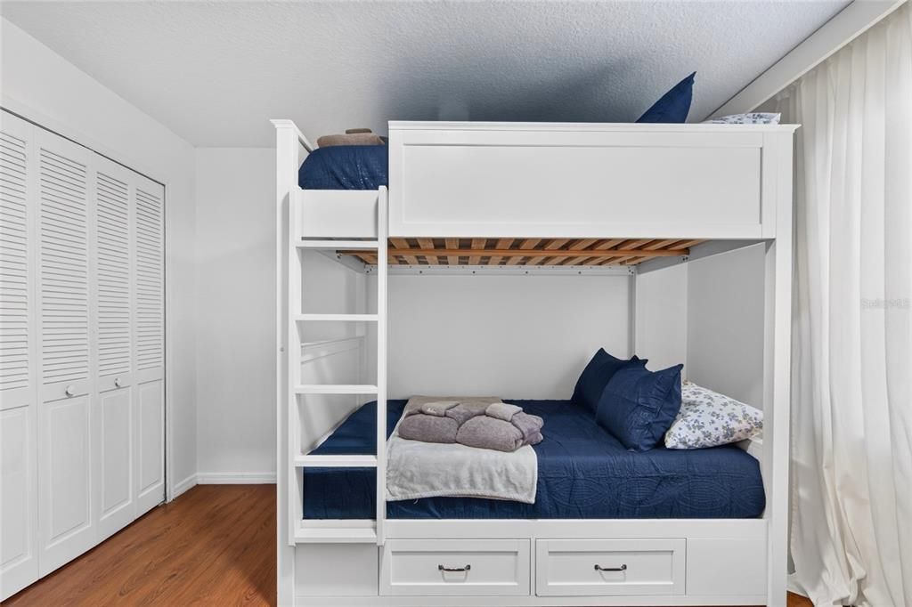 В аренду: $3,800 (3 спален, 2 ванн, 2118 Квадратных фут)