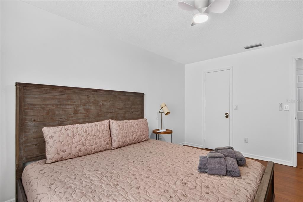 В аренду: $3,800 (3 спален, 2 ванн, 2118 Квадратных фут)