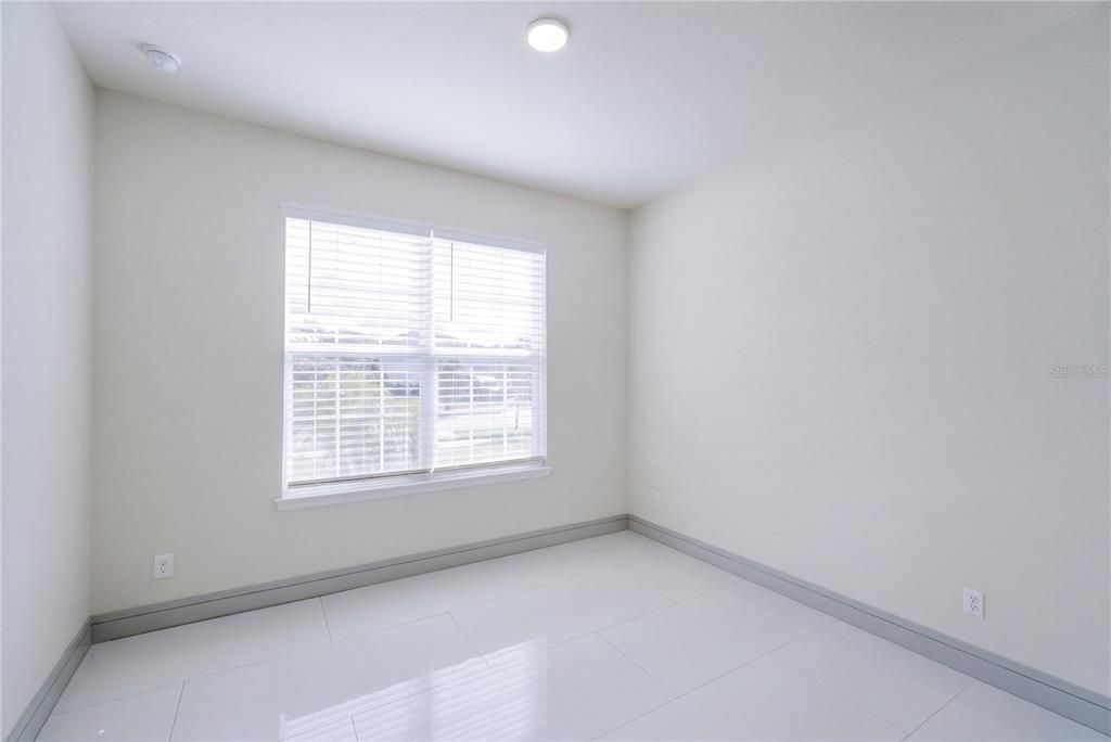 En Venta: $610,000 (5 camas, 3 baños, 2386 Pies cuadrados)