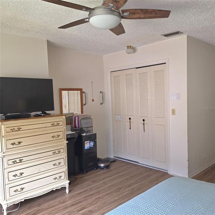 En Venta: $224,900 (2 camas, 2 baños, 1424 Pies cuadrados)