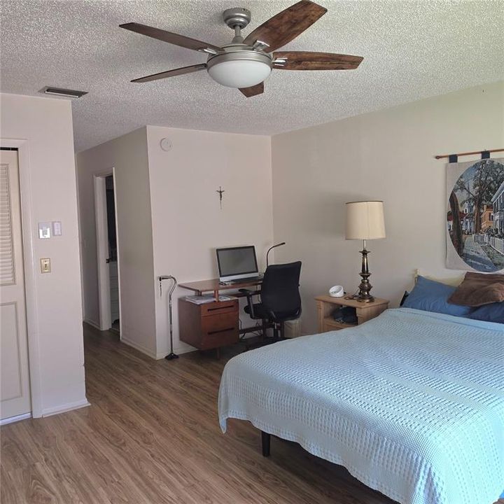 En Venta: $224,900 (2 camas, 2 baños, 1424 Pies cuadrados)