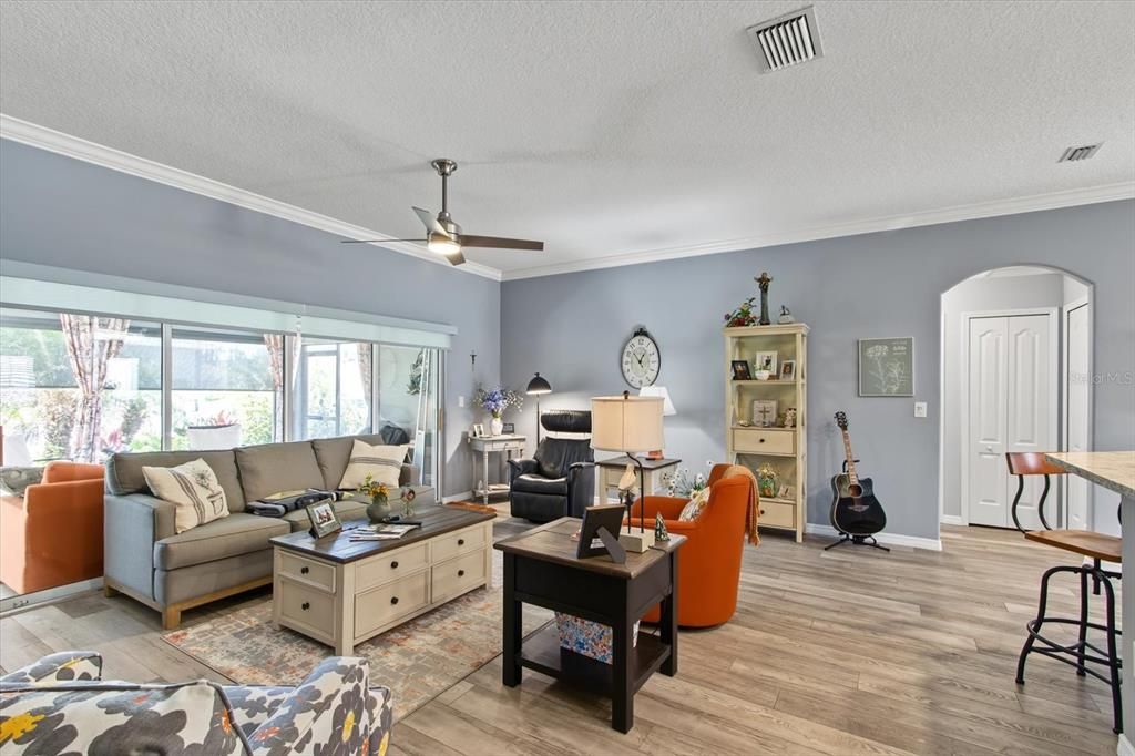 For Sale: $414,500 (3 beds, 2 baths, 1703 Square Feet)