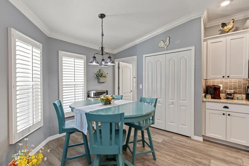 For Sale: $414,500 (3 beds, 2 baths, 1703 Square Feet)