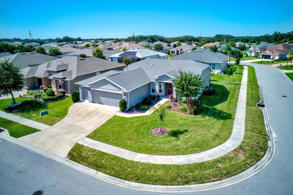 For Sale: $414,500 (3 beds, 2 baths, 1703 Square Feet)