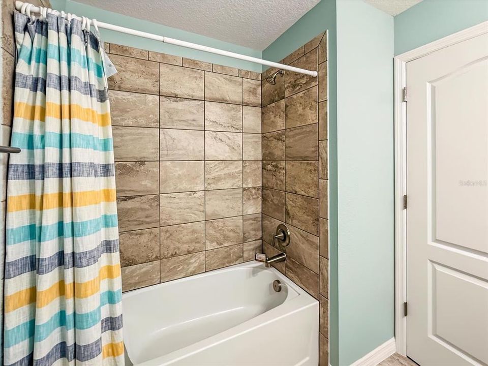 For Sale: $414,500 (3 beds, 2 baths, 1703 Square Feet)