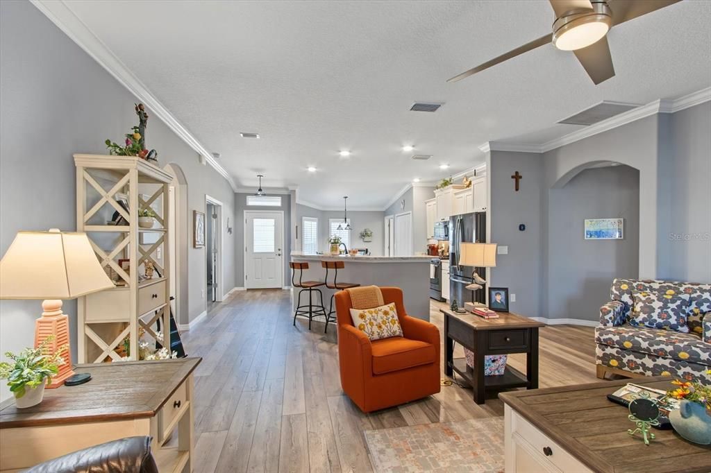 For Sale: $414,500 (3 beds, 2 baths, 1703 Square Feet)