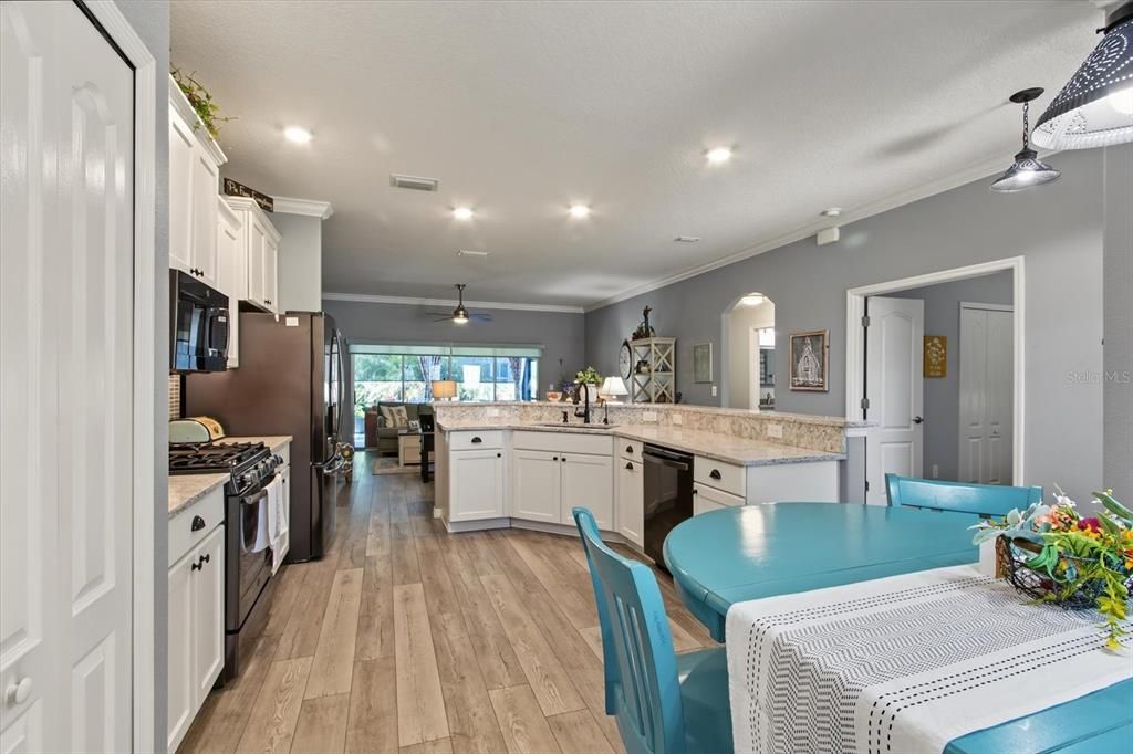 For Sale: $414,500 (3 beds, 2 baths, 1703 Square Feet)