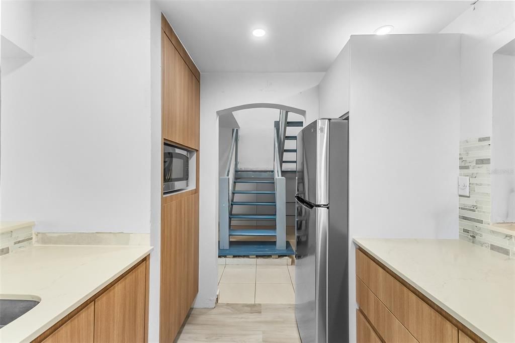 На продажу: $375,000 (3 спален, 2 ванн, 1758 Квадратных фут)