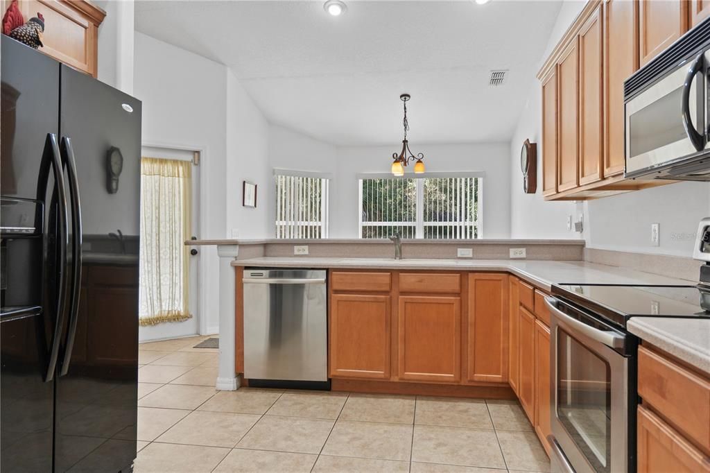 En Venta: $277,000 (3 camas, 2 baños, 1844 Pies cuadrados)