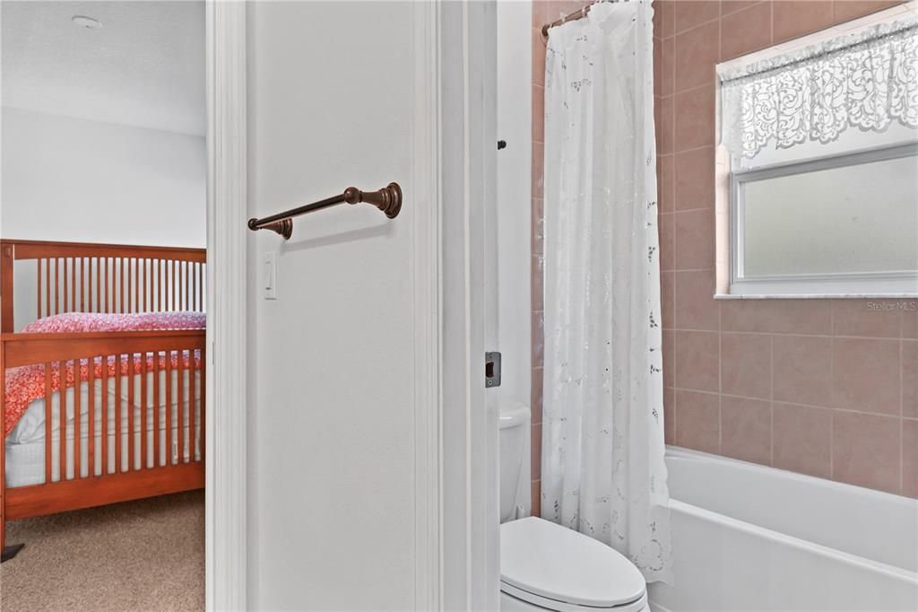 En Venta: $277,000 (3 camas, 2 baños, 1844 Pies cuadrados)