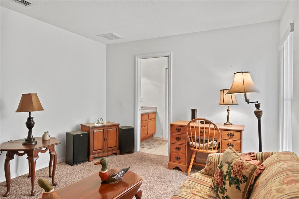 En Venta: $277,000 (3 camas, 2 baños, 1844 Pies cuadrados)