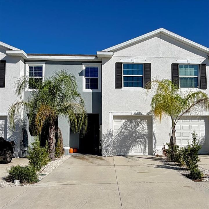 For Sale: $280,000 (3 beds, 2 baths, 1673 Square Feet)