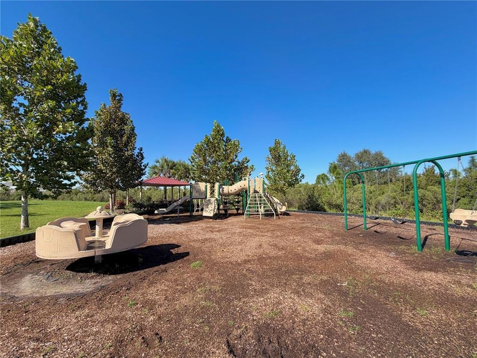 For Sale: $280,000 (3 beds, 2 baths, 1673 Square Feet)