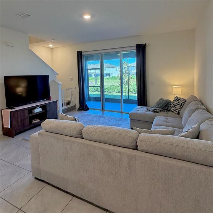 For Sale: $280,000 (3 beds, 2 baths, 1673 Square Feet)