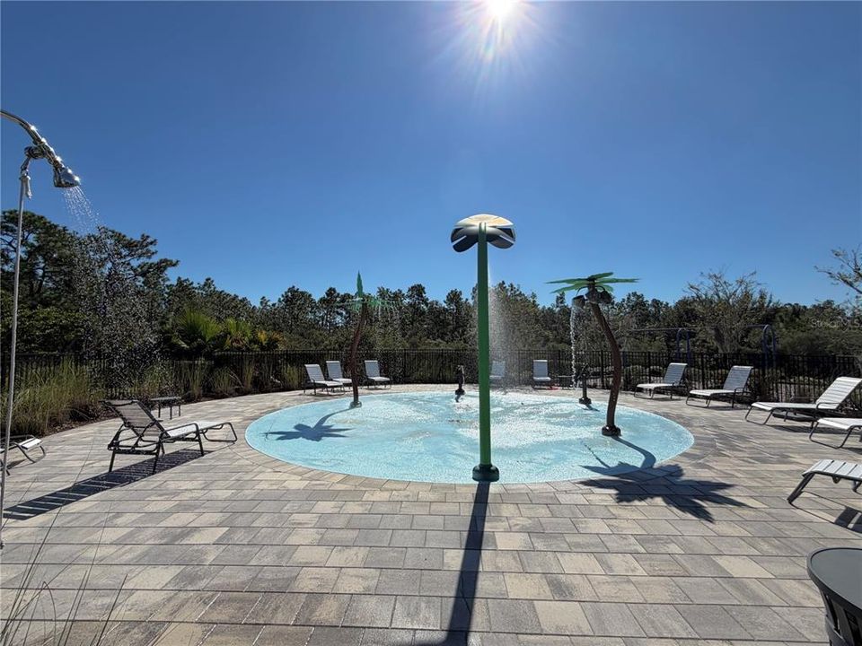 For Sale: $280,000 (3 beds, 2 baths, 1673 Square Feet)