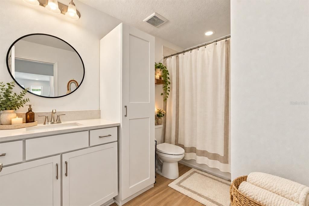 En Venta: $499,999 (3 camas, 2 baños, 2143 Pies cuadrados)