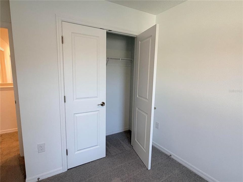 For Rent: $2,490 (4 beds, 2 baths, 1876 Square Feet)