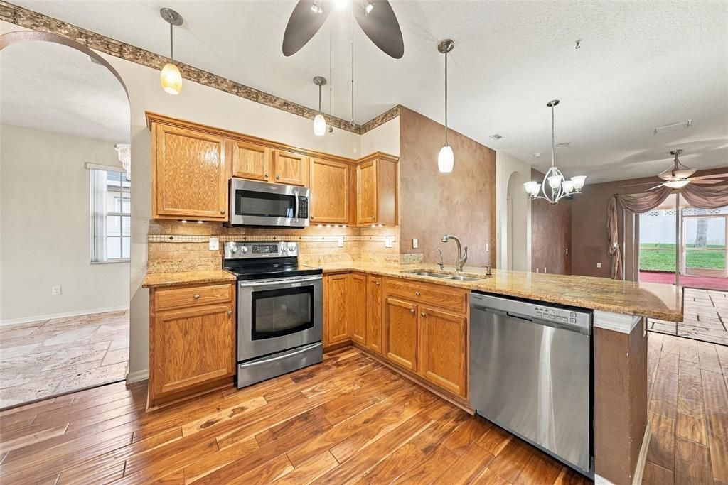 For Sale: $385,000 (4 beds, 2 baths, 1825 Square Feet)