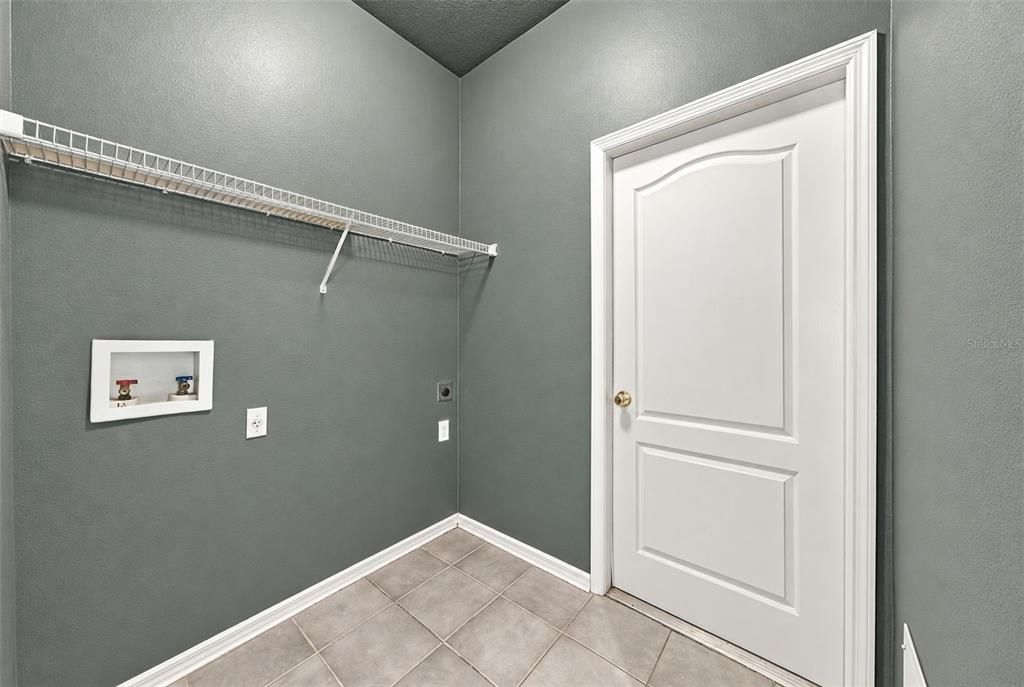 For Sale: $385,000 (4 beds, 2 baths, 1825 Square Feet)