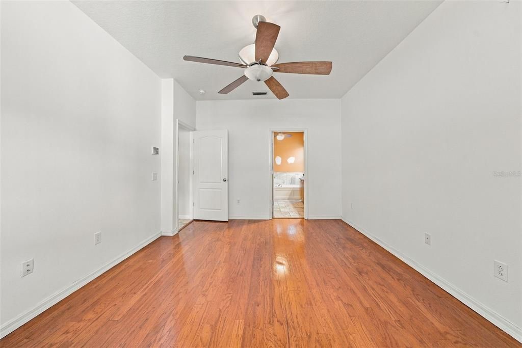 For Sale: $385,000 (4 beds, 2 baths, 1825 Square Feet)