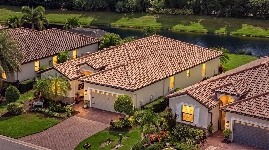 На продажу: $600,000 (4 спален, 3 ванн, 2006 Квадратных фут)