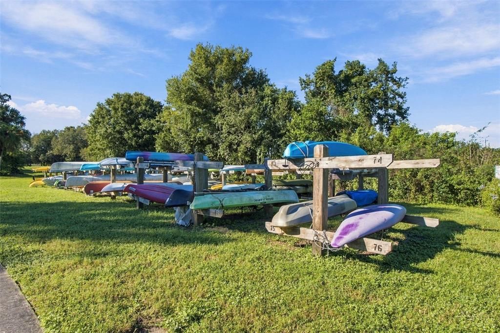 На продажу: $199,900 (2 спален, 2 ванн, 1400 Квадратных фут)