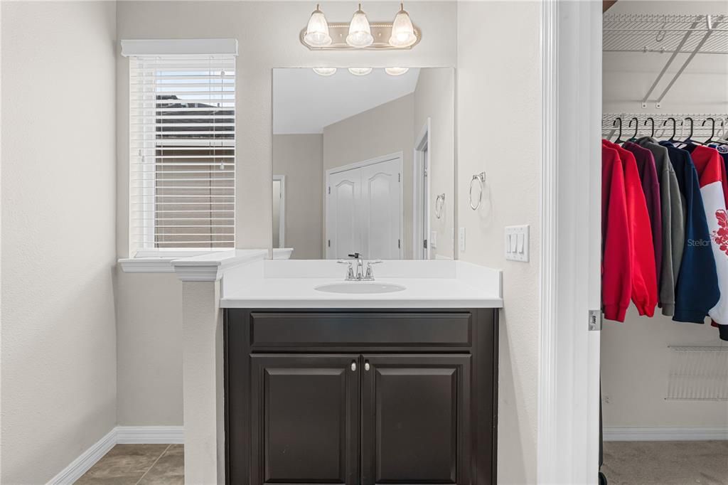 For Sale: $725,000 (5 beds, 4 baths, 3852 Square Feet)