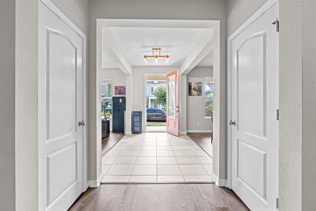 For Sale: $725,000 (5 beds, 4 baths, 3852 Square Feet)