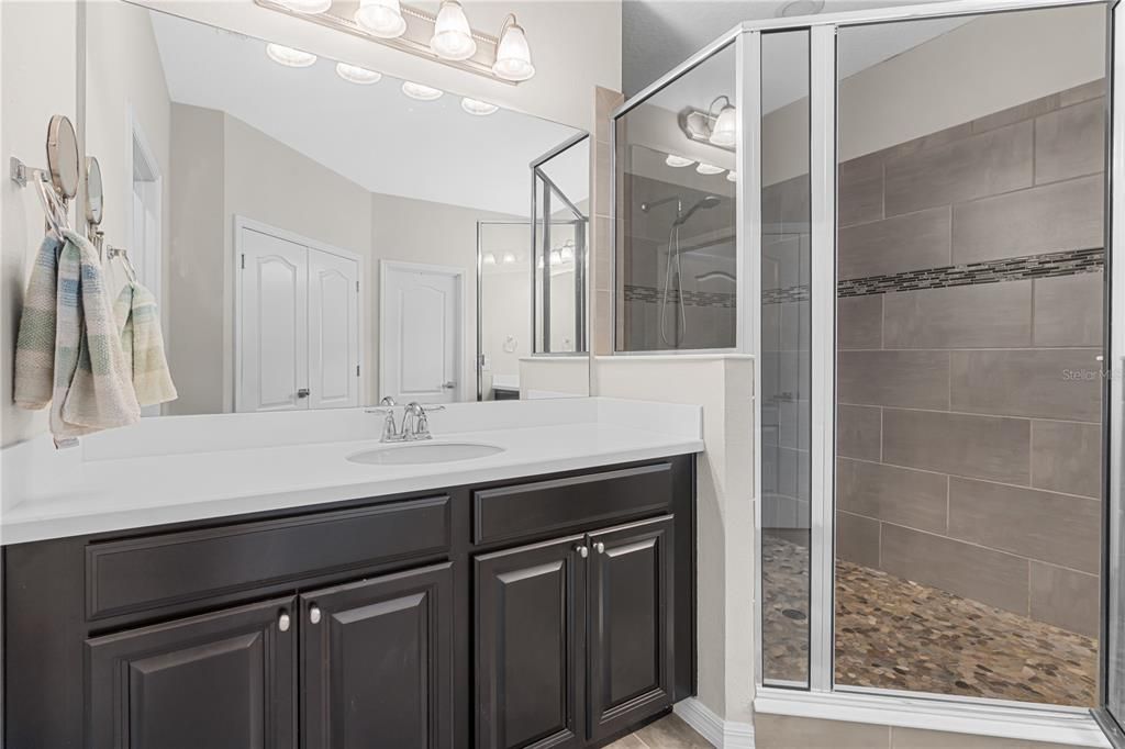 For Sale: $725,000 (5 beds, 4 baths, 3852 Square Feet)