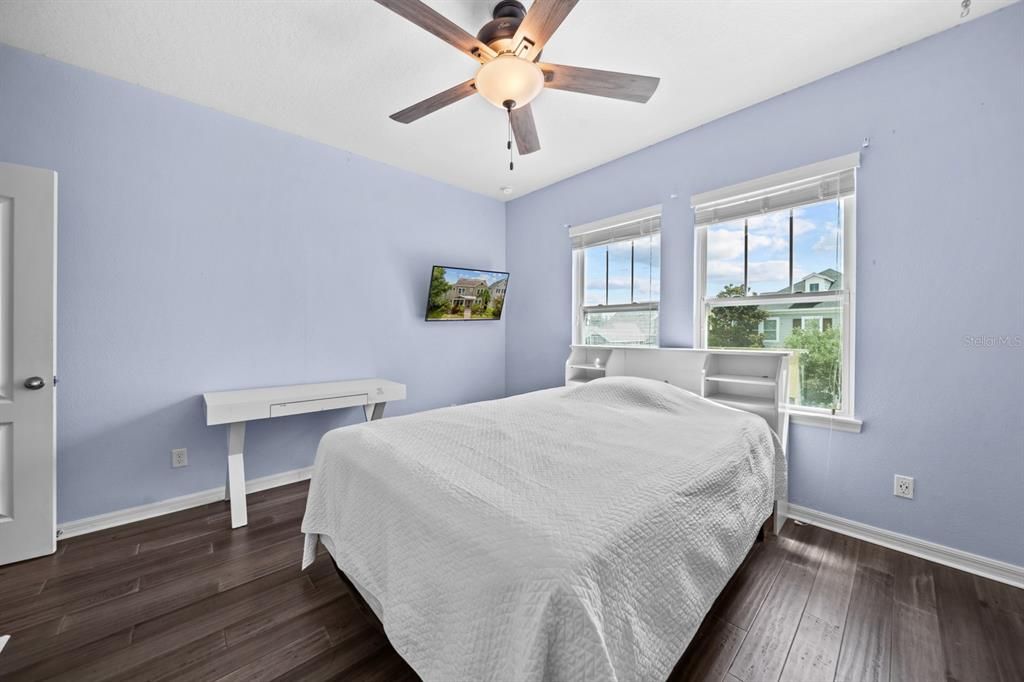 For Sale: $725,000 (5 beds, 4 baths, 3852 Square Feet)
