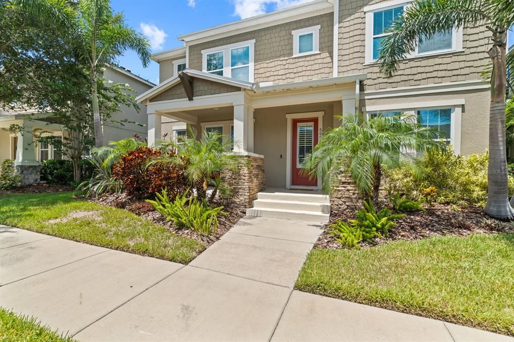 For Sale: $725,000 (5 beds, 4 baths, 3852 Square Feet)