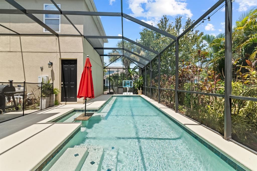For Sale: $725,000 (5 beds, 4 baths, 3852 Square Feet)