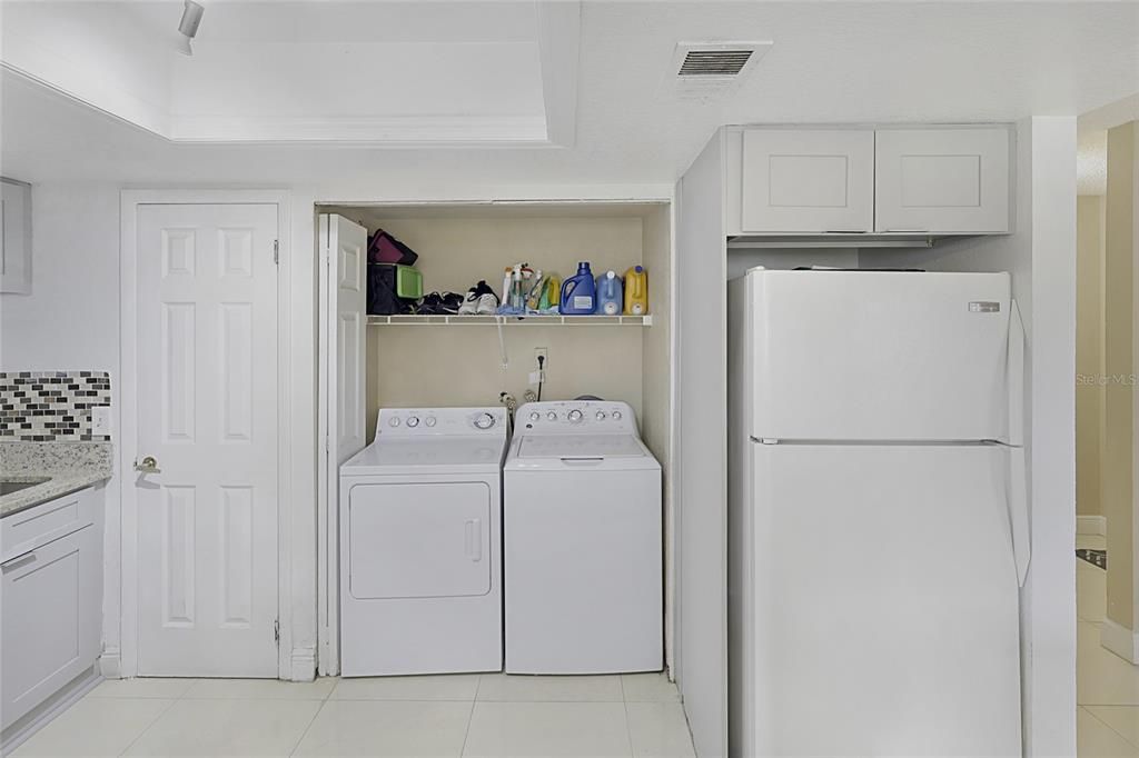 En Venta: $174,900 (2 camas, 2 baños, 905 Pies cuadrados)