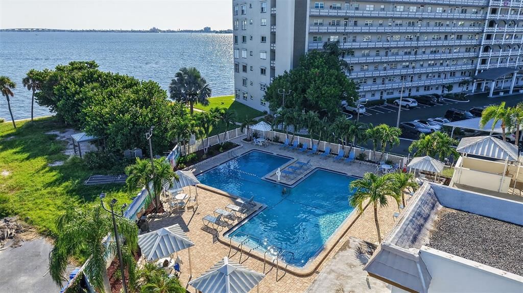 For Rent: $2,100 (2 beds, 2 baths, 1250 Square Feet)