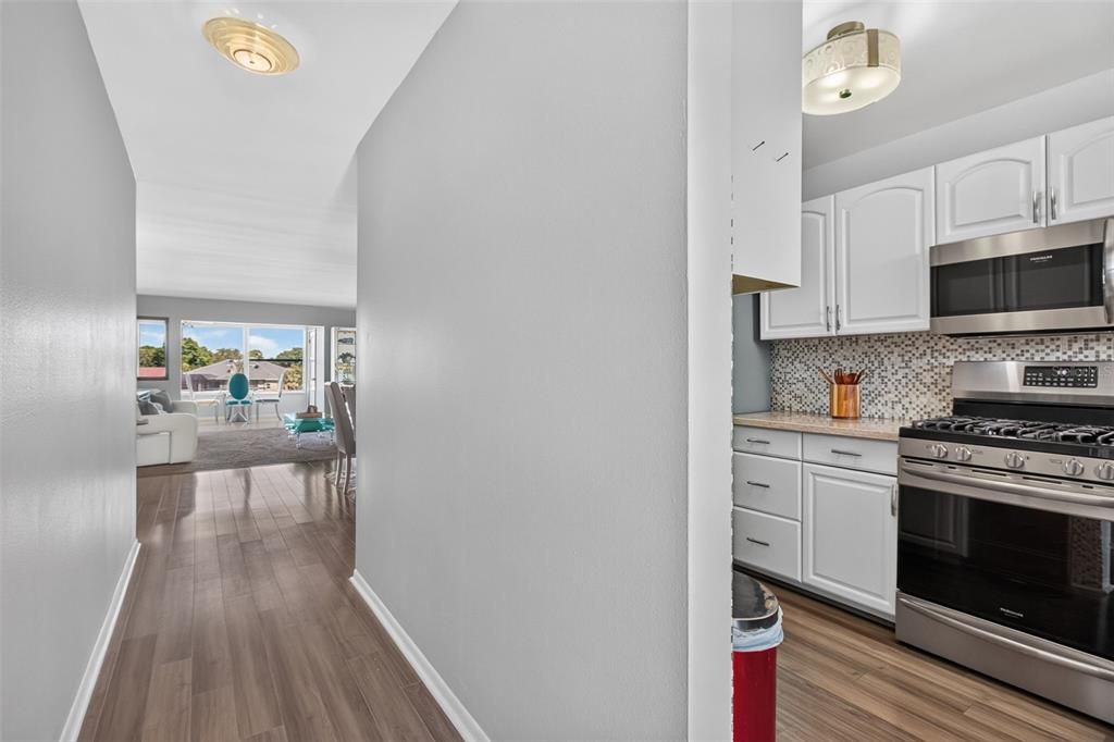 For Rent: $2,100 (2 beds, 2 baths, 1250 Square Feet)