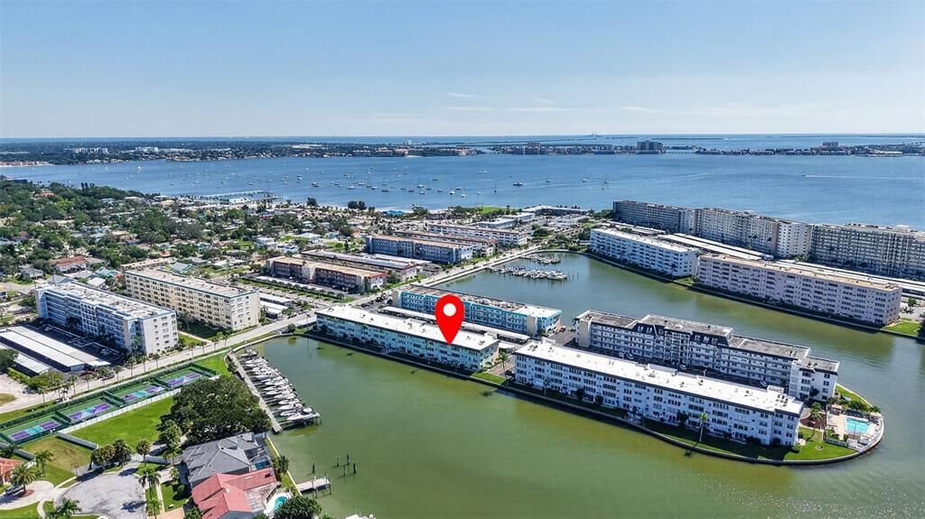 For Rent: $2,100 (2 beds, 2 baths, 1250 Square Feet)