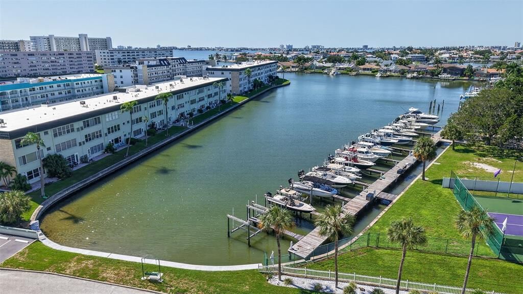 For Rent: $2,100 (2 beds, 2 baths, 1250 Square Feet)