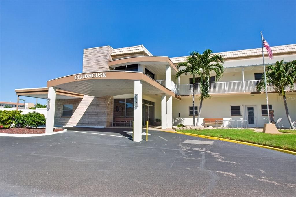 For Rent: $2,100 (2 beds, 2 baths, 1250 Square Feet)