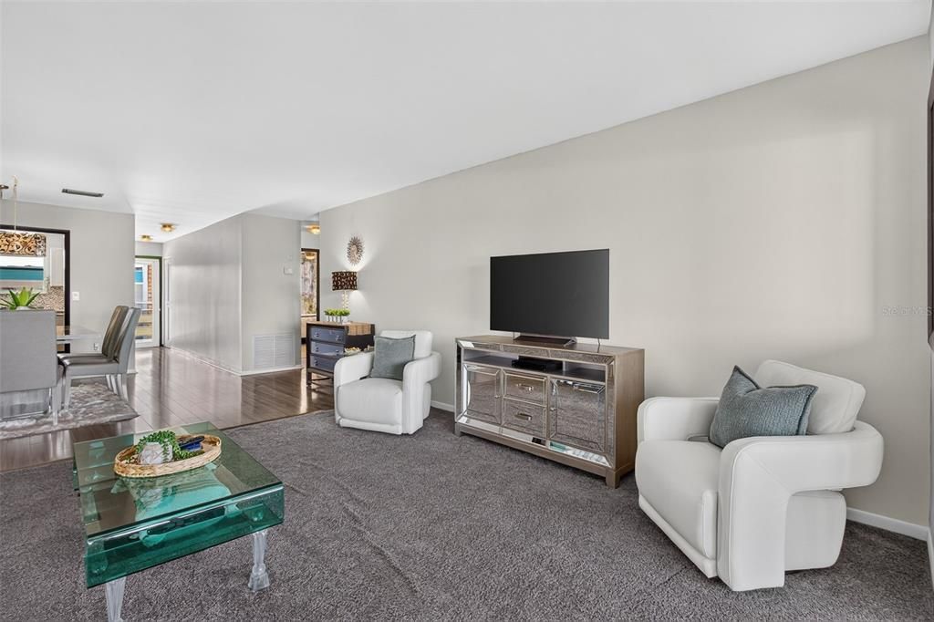 For Rent: $2,100 (2 beds, 2 baths, 1250 Square Feet)