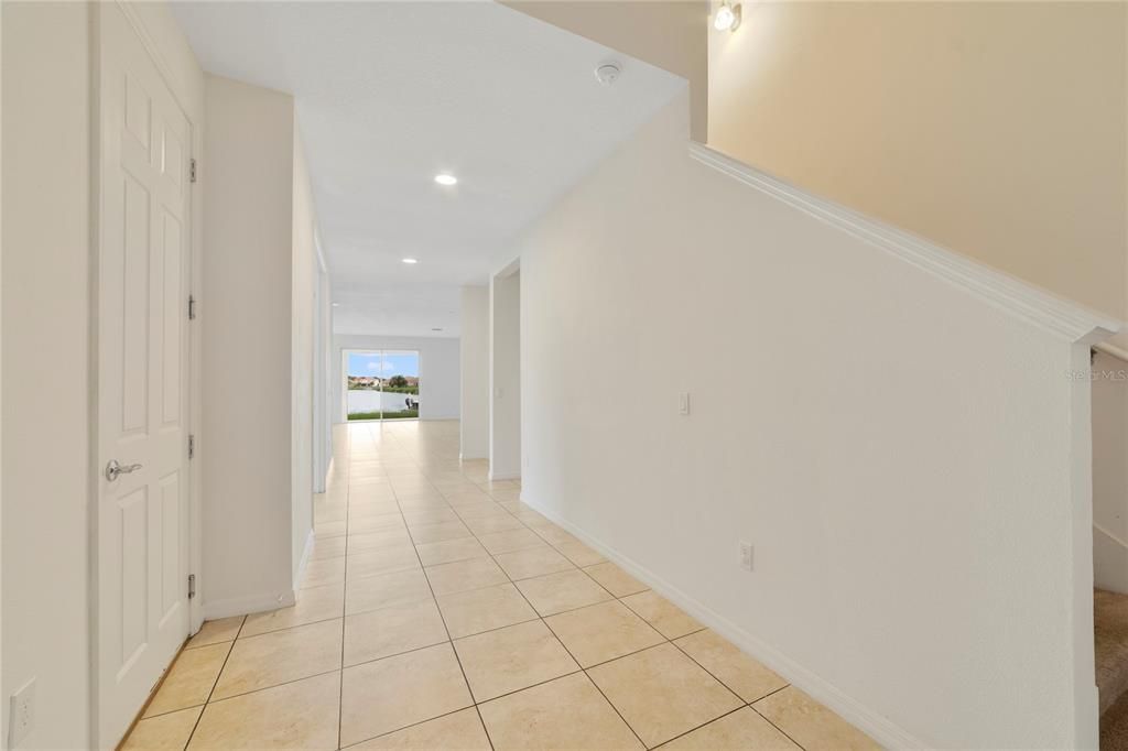 En Venta: $519,000 (4 camas, 3 baños, 3101 Pies cuadrados)