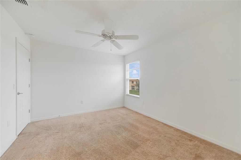 En Venta: $519,000 (4 camas, 3 baños, 3101 Pies cuadrados)
