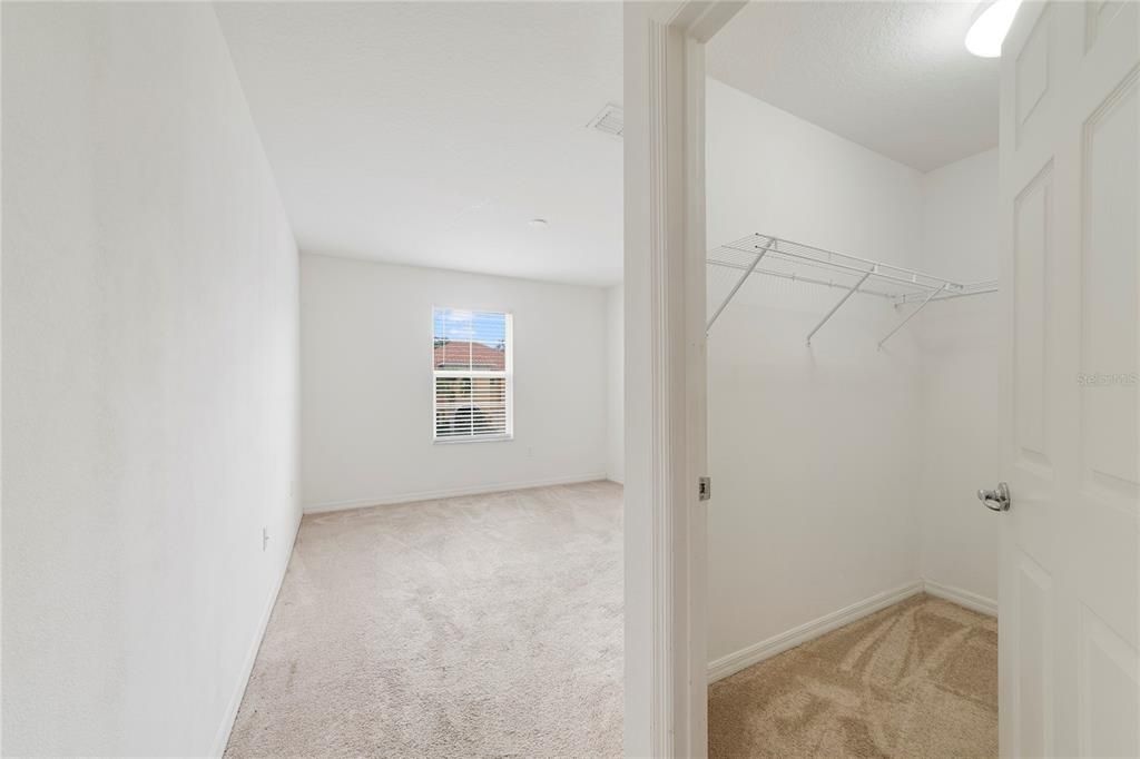En Venta: $519,000 (4 camas, 3 baños, 3101 Pies cuadrados)
