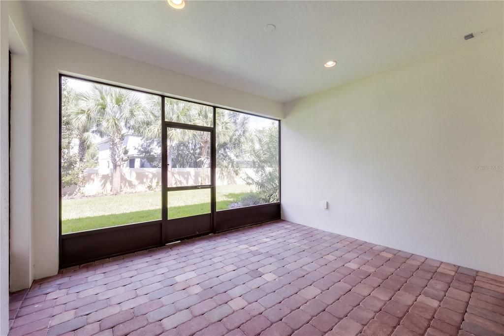 En Venta: $625,000 (3 camas, 2 baños, 1941 Pies cuadrados)