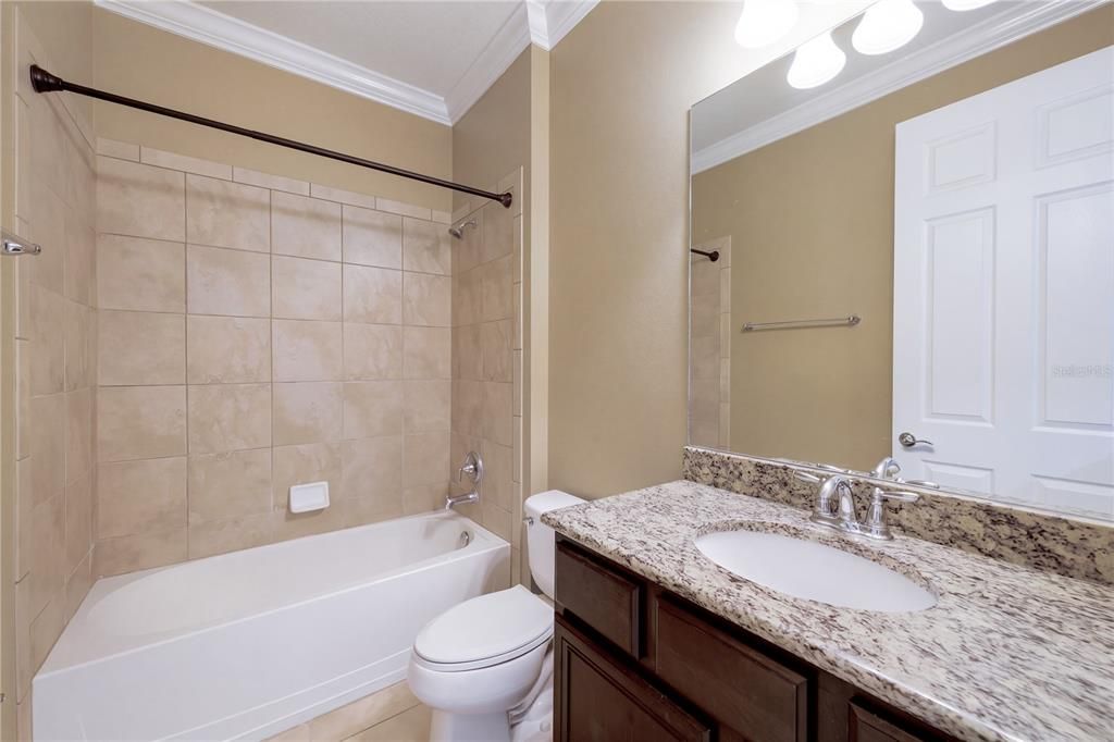 En Venta: $625,000 (3 camas, 2 baños, 1941 Pies cuadrados)