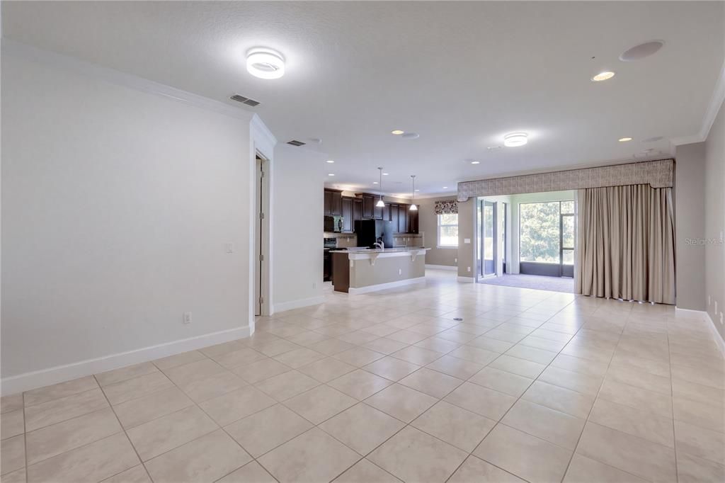 En Venta: $625,000 (3 camas, 2 baños, 1941 Pies cuadrados)