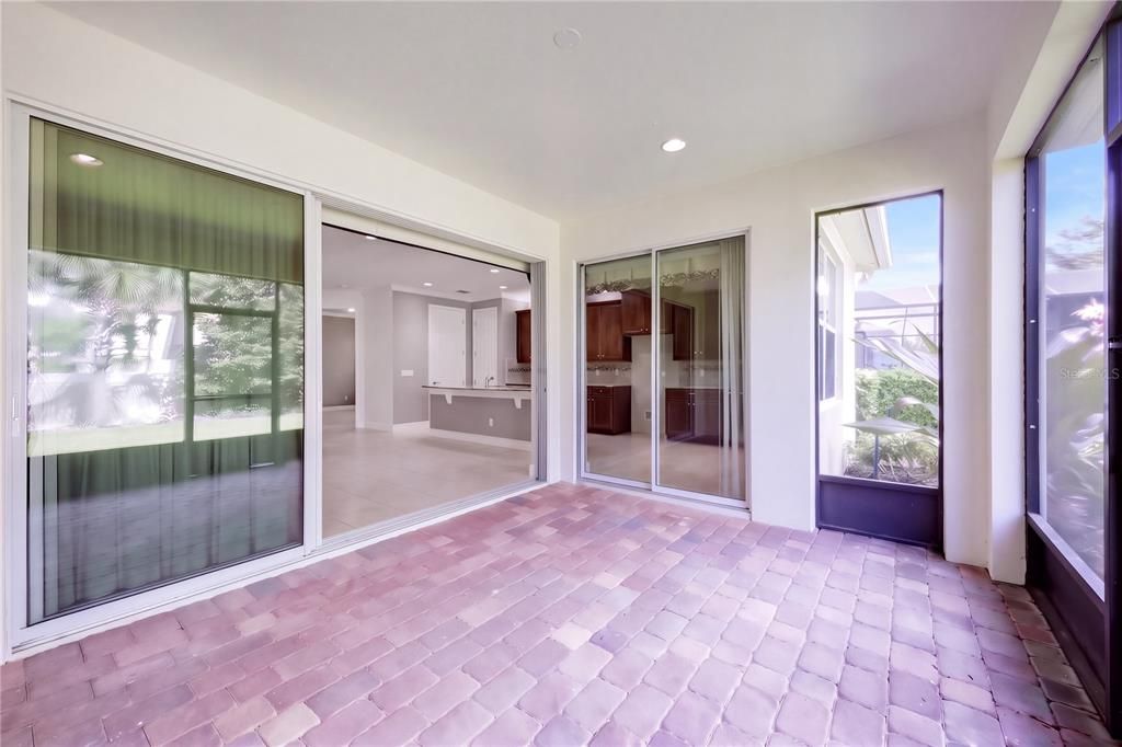 En Venta: $625,000 (3 camas, 2 baños, 1941 Pies cuadrados)