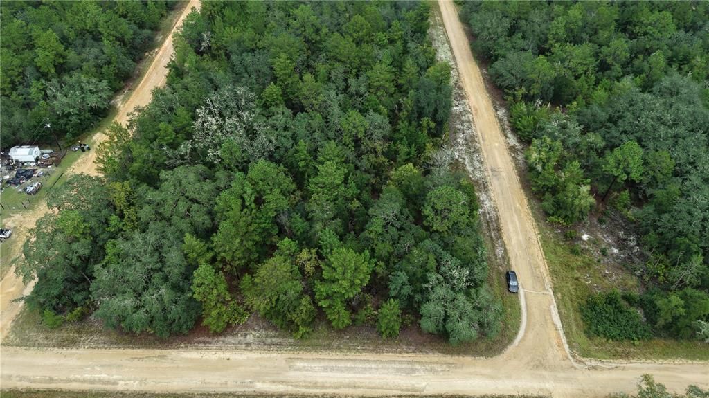 На продажу: $13,500 (0.22 acres)