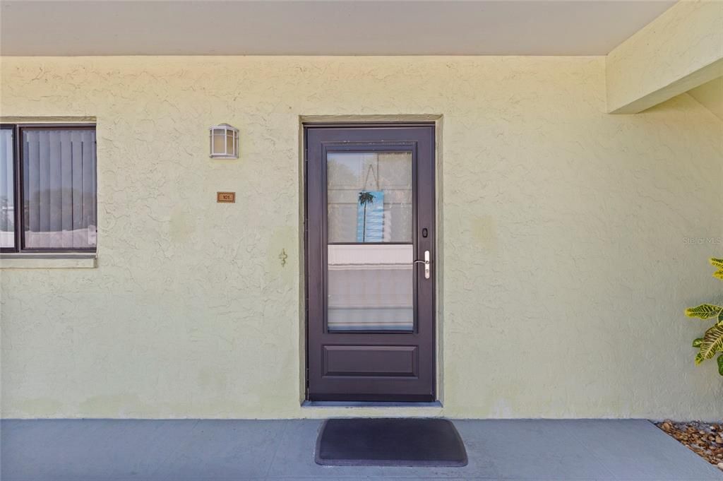En Venta: $400,000 (2 camas, 2 baños, 964 Pies cuadrados)
