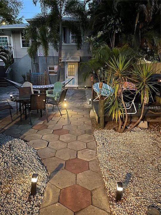 For Rent: $1,500 (1 beds, 1 baths, 550 Square Feet)